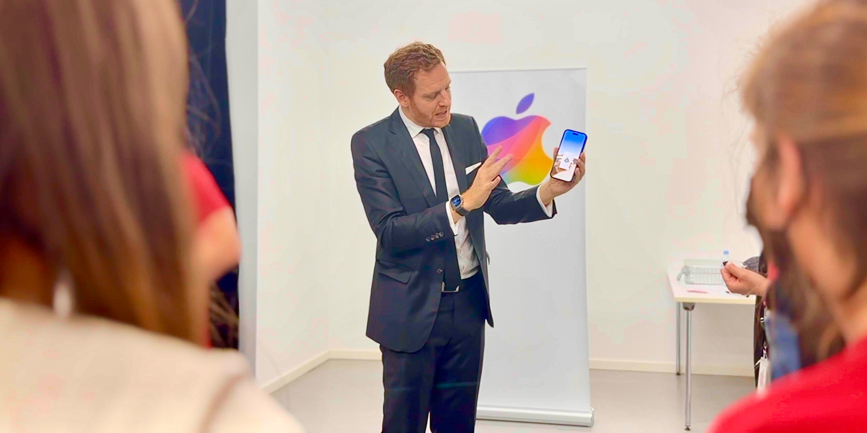 Magia para empresas. La magia de Rafa Tamarit para Apple